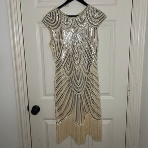 1920s style flapper dress